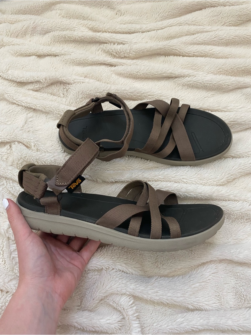 NWOT Teva Sanborn Sandals brown strappy outdoor shoes Sz 11